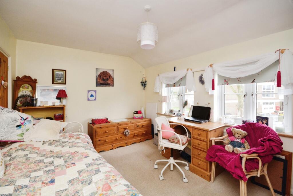 Additional property image - Tower Hill, Brentwood