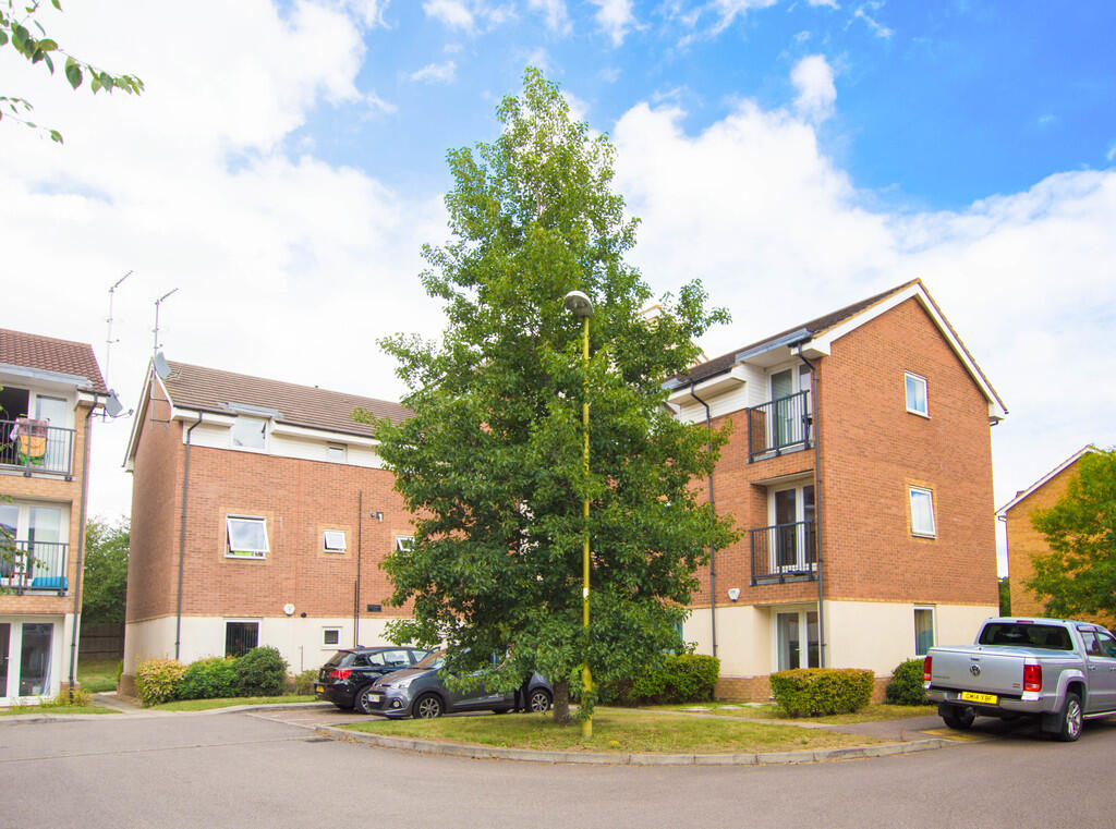 Main image of property: Chequers Field, Welwyn Garden City