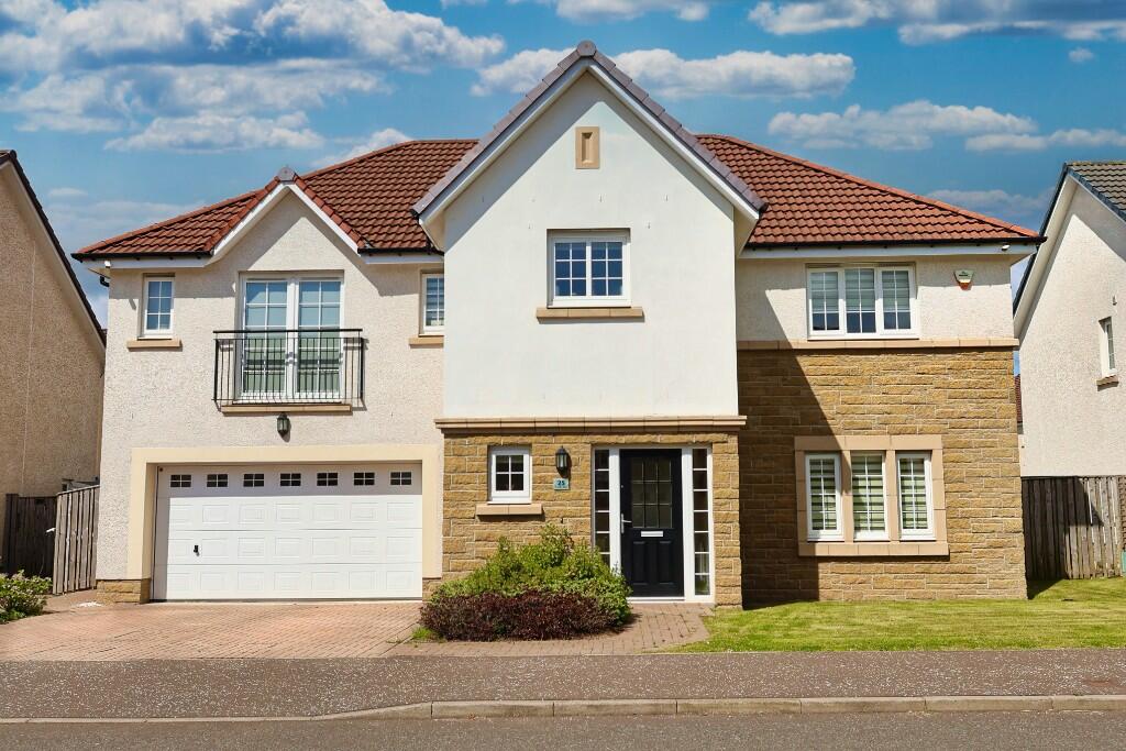 5 bedroom detached house for sale in Crosshill Road,