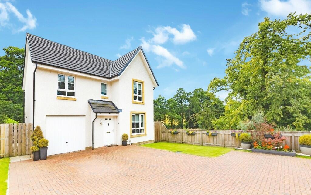 4 bedroom detached house for sale in Whitebeam Grove, Johnstone