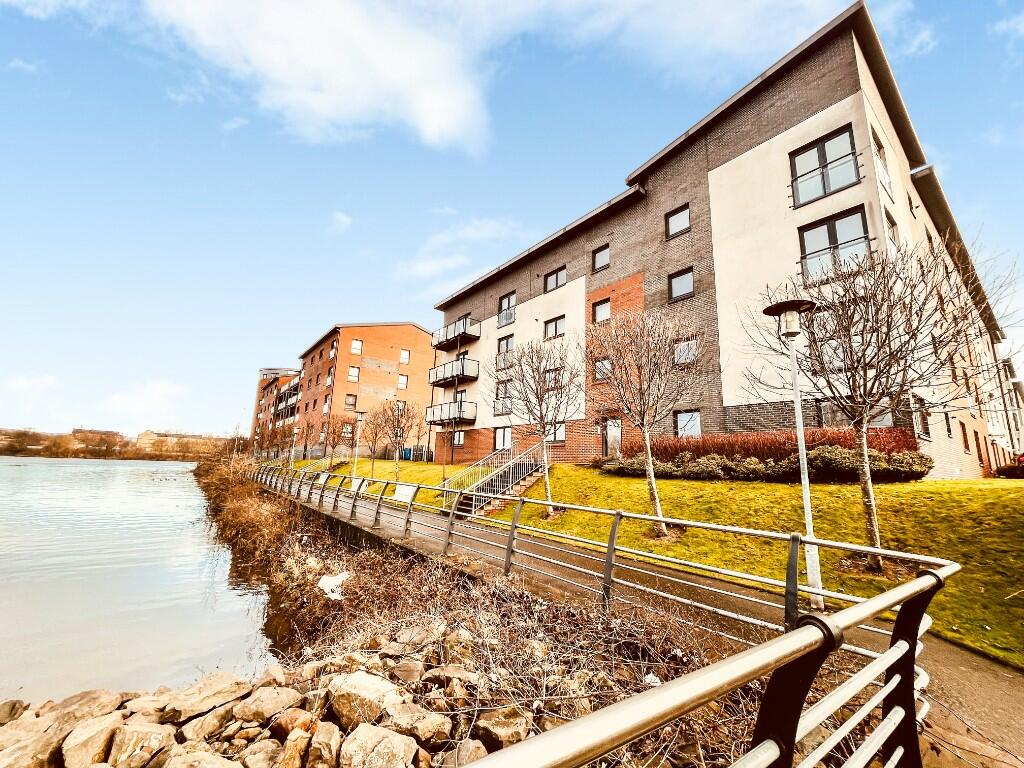 2 bedroom flat for sale in Cardon Square, Renfrew, Renfrewshire, PA4