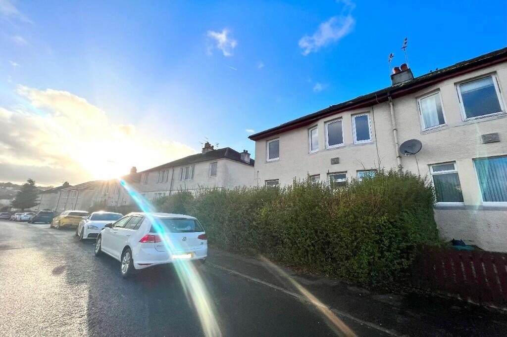 1 bedroom flat for sale in Colinslee Avenue, Paisley, Renfrewshire, PA2