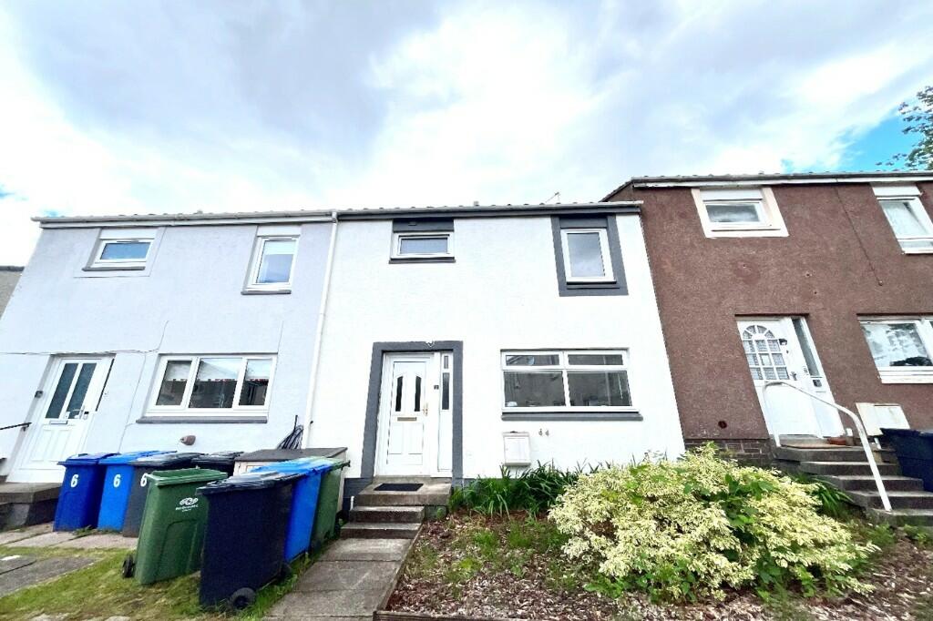 3 bedroom terraced house for sale in Macduff, Erskine, Renfrewshire, PA8