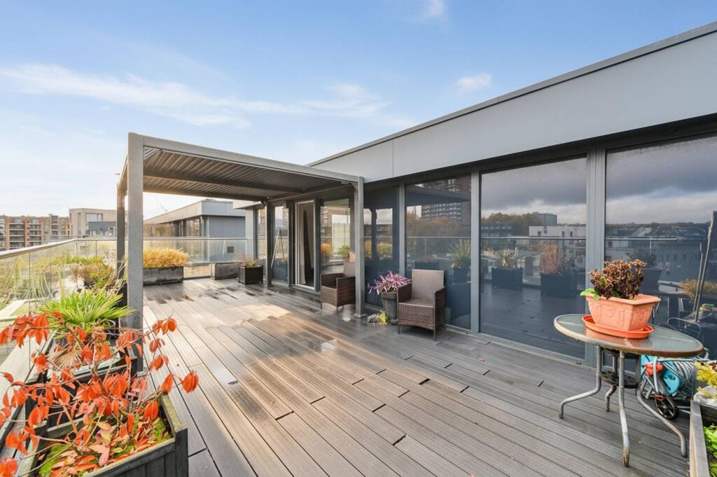 Main image of property: KIlburn Park Road, Maida Vale, London, NW6