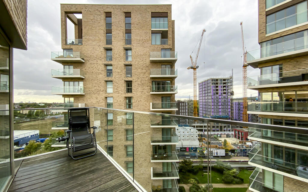 2 bedroom apartment for sale in Cottam House, Kidbrooke Park Road