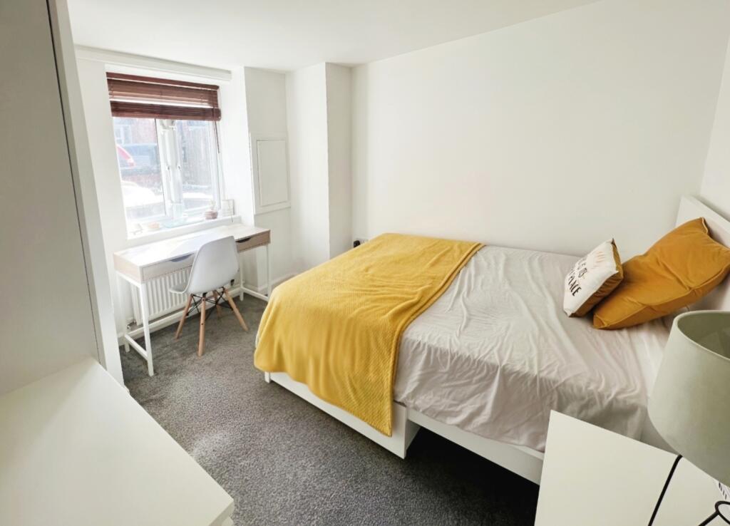 1 bedroom house share for rent in Trelawn Terrace, Headingley Leeds