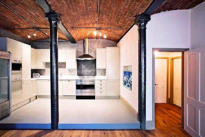 Main image of property: Victoria Street, Liverpool, Merseyside, L2