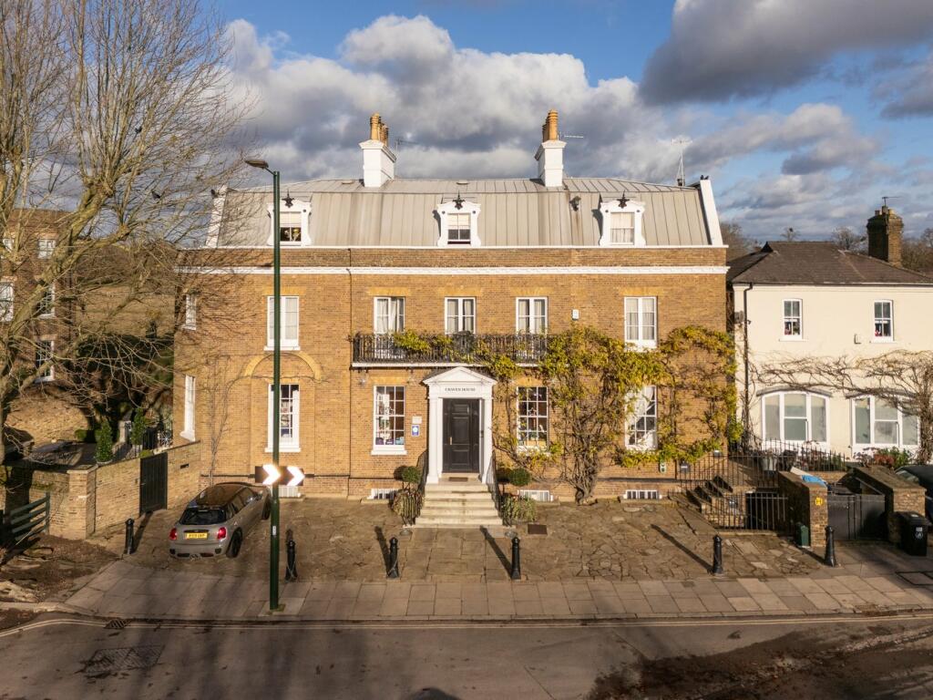 Main image of property: Hampton Court Road, East Molesey, KT8