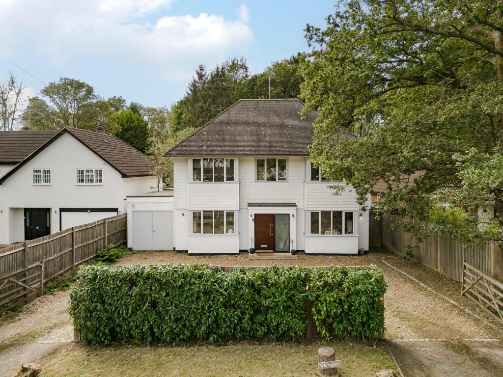 6 bedroom detached house for sale in Leatherhead Road, Oxshott