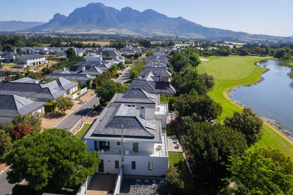 Main image of property: Paarl, Western Cape