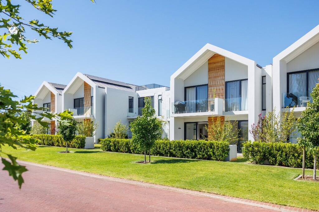 Main image of property: Paarl, Western Cape