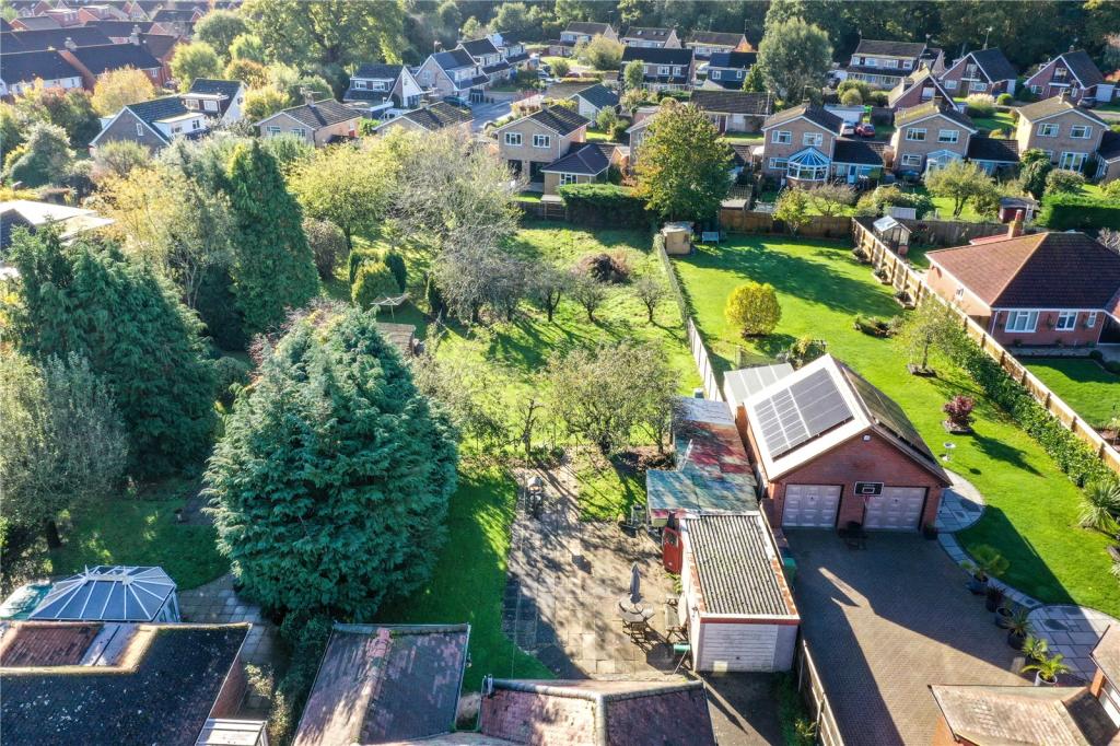 3 bedroom bungalow for sale in Sherfield Road, Bramley, Tadley