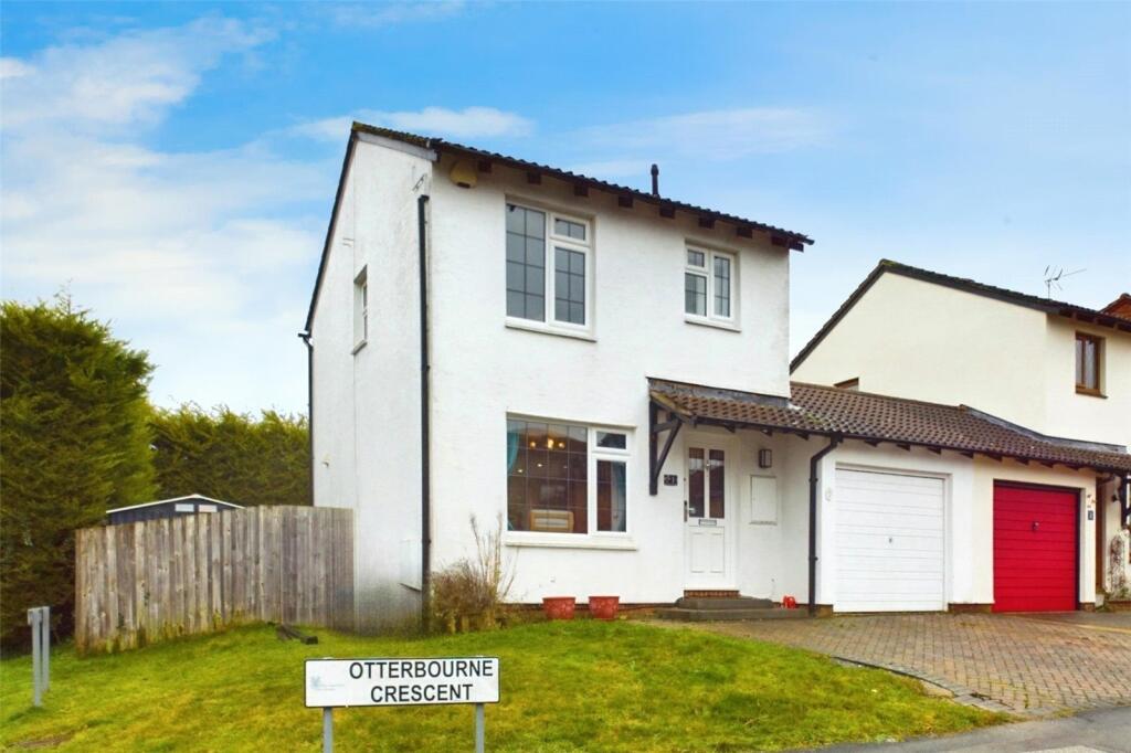 3 bedroom link detached house for sale in Otterbourne Crescent, Tadley