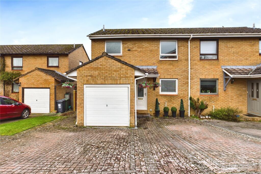 Main image of property: Minstead Close, Tadley, Hampshire, RG26