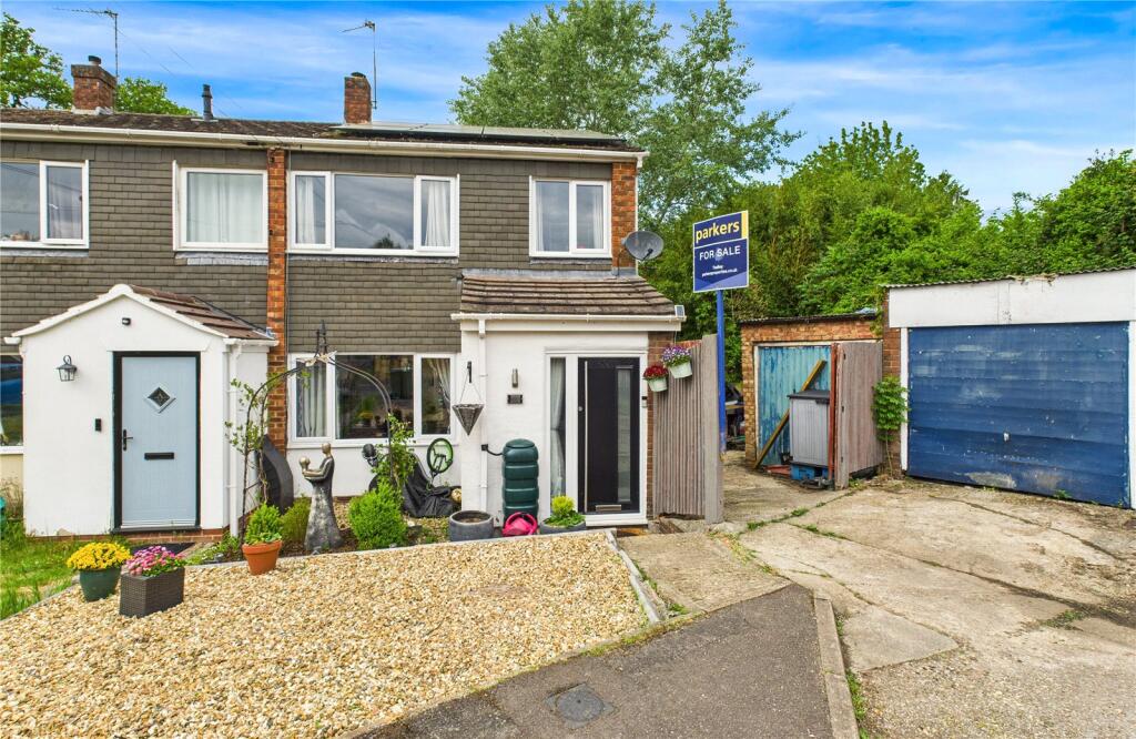 Main image of property: North View Road, Tadley, Hampshire, RG26