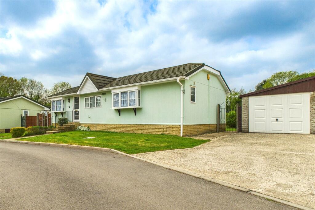 Main image of property: Forest Lane, Tadley, Hampshire, RG26