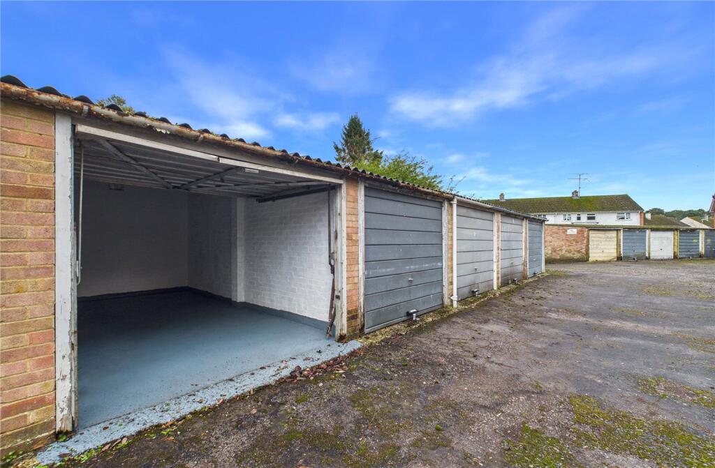 Main image of property: Forest Close, Baughurst, Tadley, Hampshire, RG26