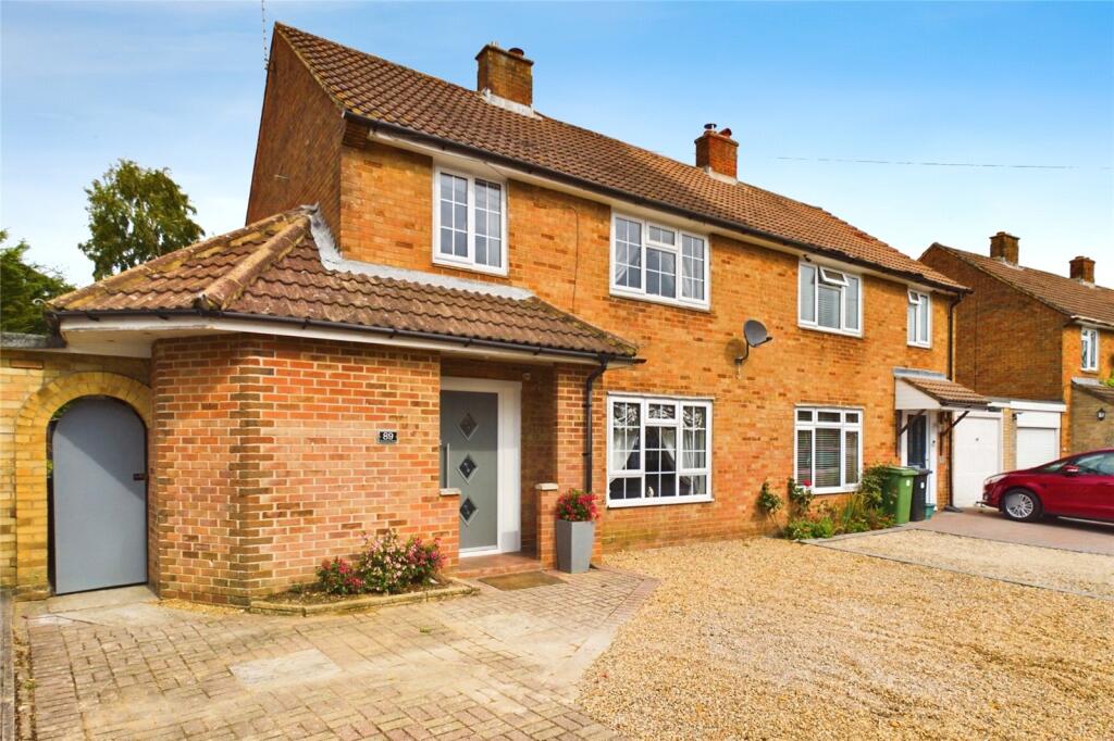 Main image of property: Huntsmoor Road, Tadley, Hampshire, RG26