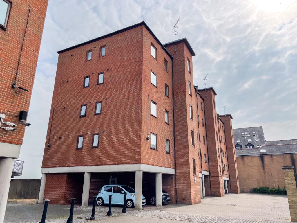 Main image of property: Russell Quay, West Street, Gravesend, Kent, DA11 0BP