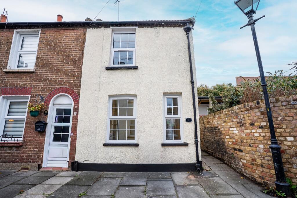 Main image of property: Lydia Cottages, Wrotham Road, Gravesend, Kent, DA11 0QE