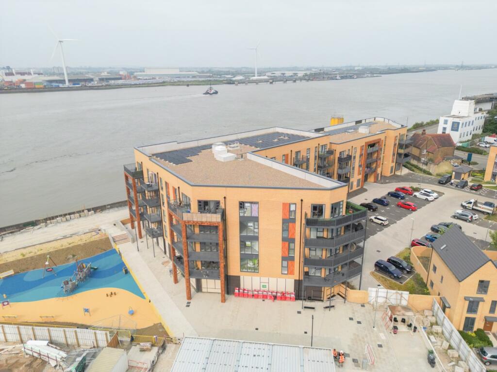 Main image of property: Kirkham Court, 4 Henley Approach, Northfleet, Gravesend, Kent, DA11 9GD