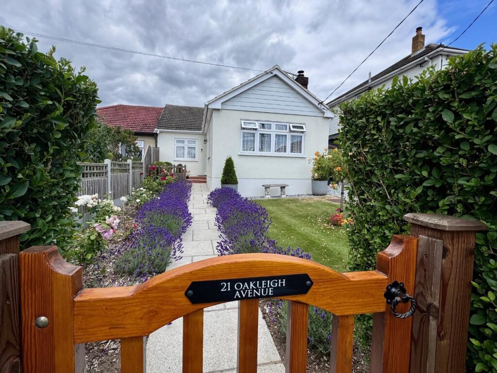 Main image of property: Oakleigh Avenue, Hullbridge, Essex, SS5 6EJ