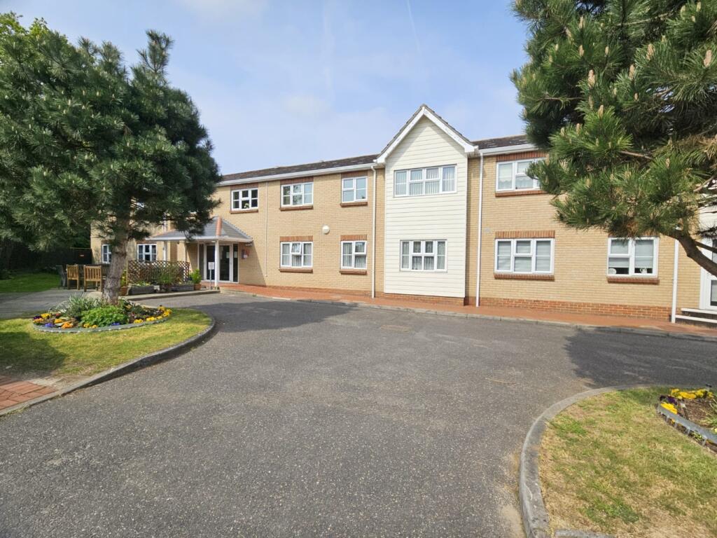 Main image of property: Oak Lodge, 21 Southend Road, Hockley, Essex