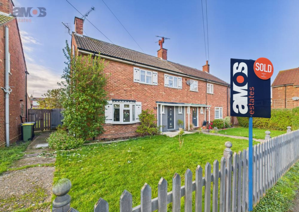 Main image of property: Pulpits Close, Hockley, Essex