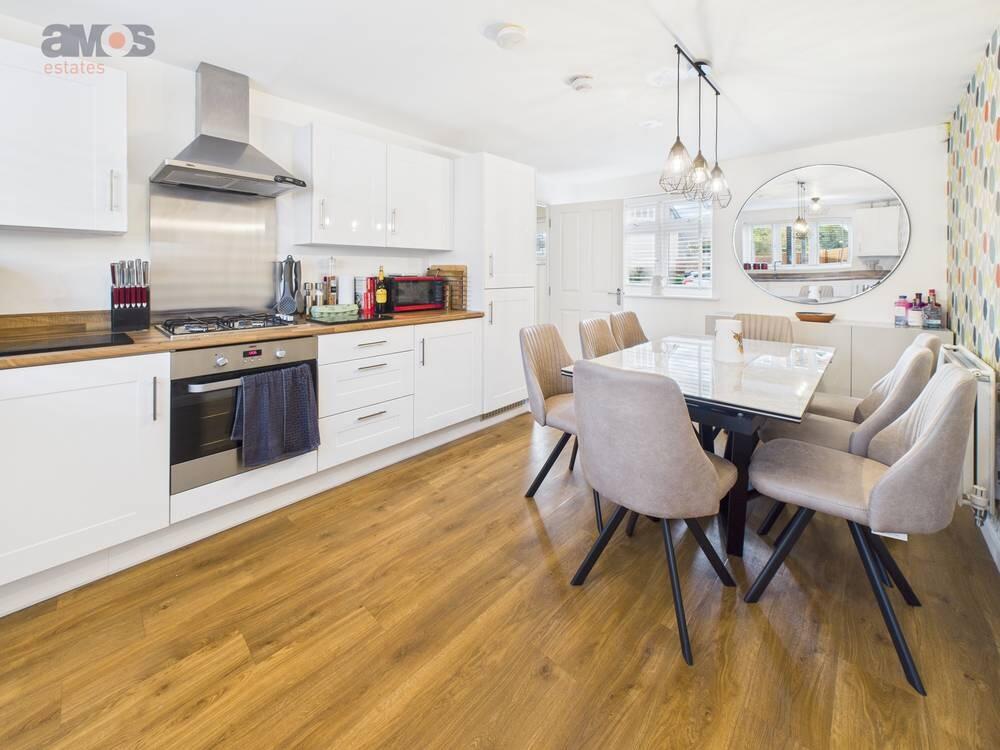 Main image of property: Beehive Lane, Hawkwell, Hockley, Essex