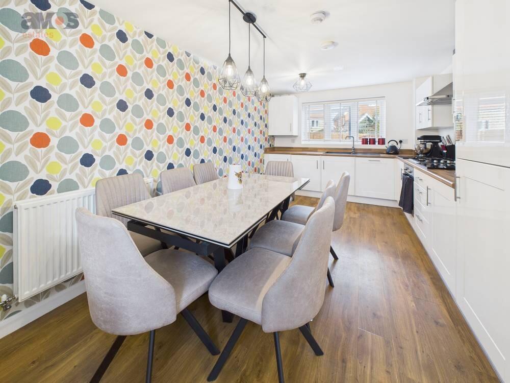 Main image of property: Beehive Lane, Hawkwell, Hockley, Essex