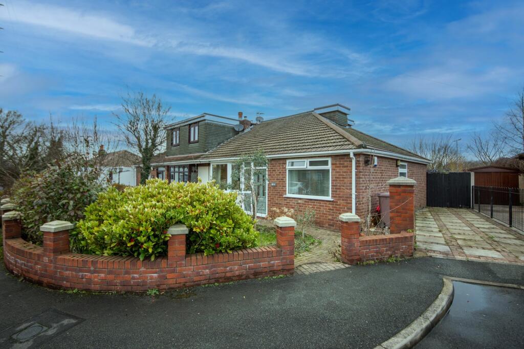 3 bedroom semidetached bungalow for sale in Roscoe Avenue, NewtonLe