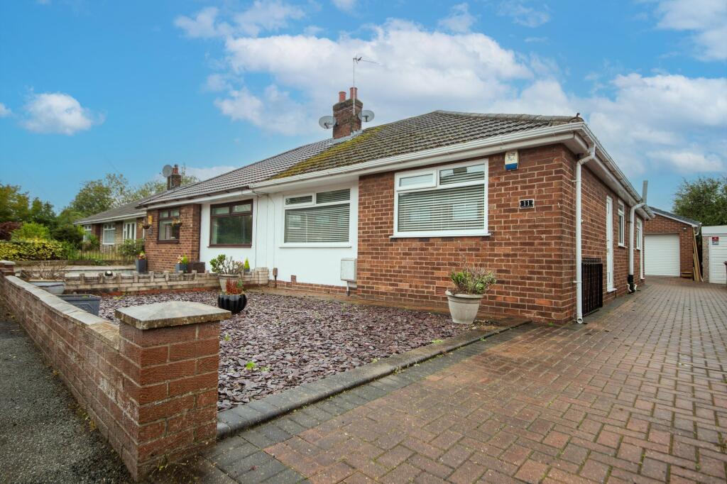 3 bedroom semi-detached bungalow for sale in Milton Avenue, Newton-Le ...