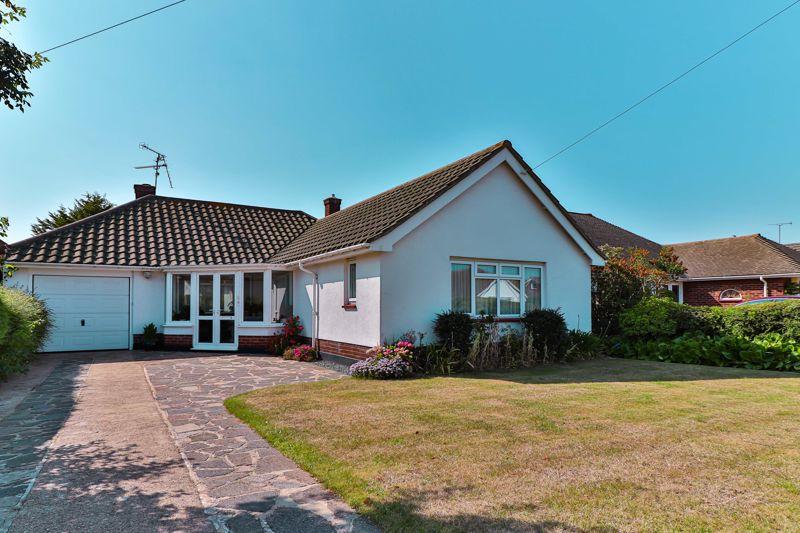 2 bedroom detached bungalow for sale in Dungannon Drive, SouthendOn