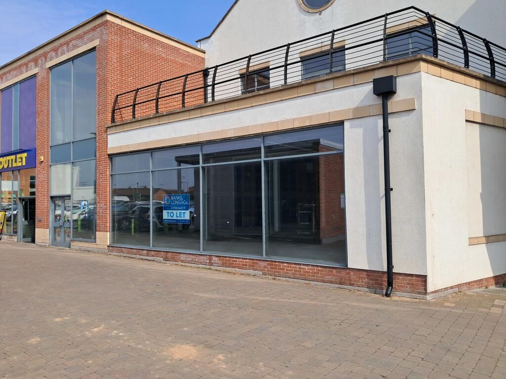 Main image of property: Unit 4 , Beaumond Cross, Newark, Nottinghamshire, NG24 1XG