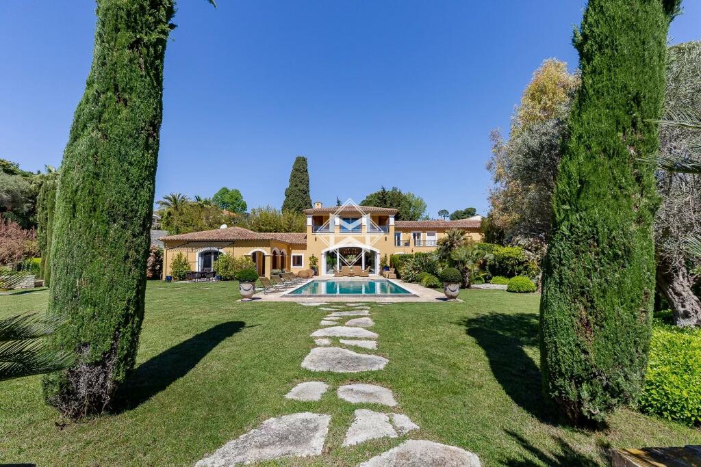 Main image of property: Provence-Alps-Cote d`Azur, Alpes-Maritimes, Antibes