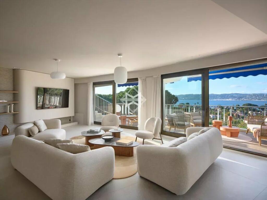 Main image of property: Provence-Alps-Cote d`Azur, Alpes-Maritimes, Antibes