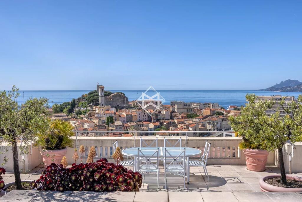 Main image of property: Provence-Alps-Cote d`Azur, Alpes-Maritimes, Cannes