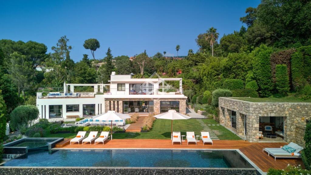 Main image of property: Provence-Alps-Cote d`Azur, Alpes-Maritimes, Cannes