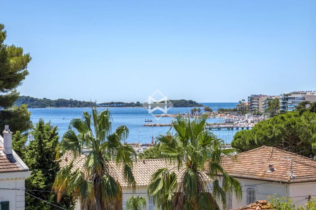 Main image of property: Provence-Alps-Cote d`Azur, Alpes-Maritimes, Cannes