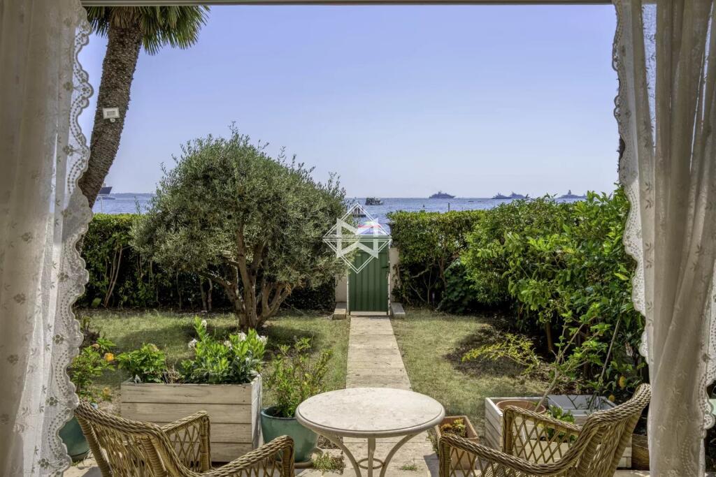 Main image of property: Provence-Alps-Cote d`Azur, Alpes-Maritimes, Cannes