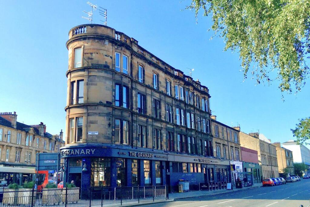 Main image of property: Large 1 bed with roof terrace @ Shawlands Cross