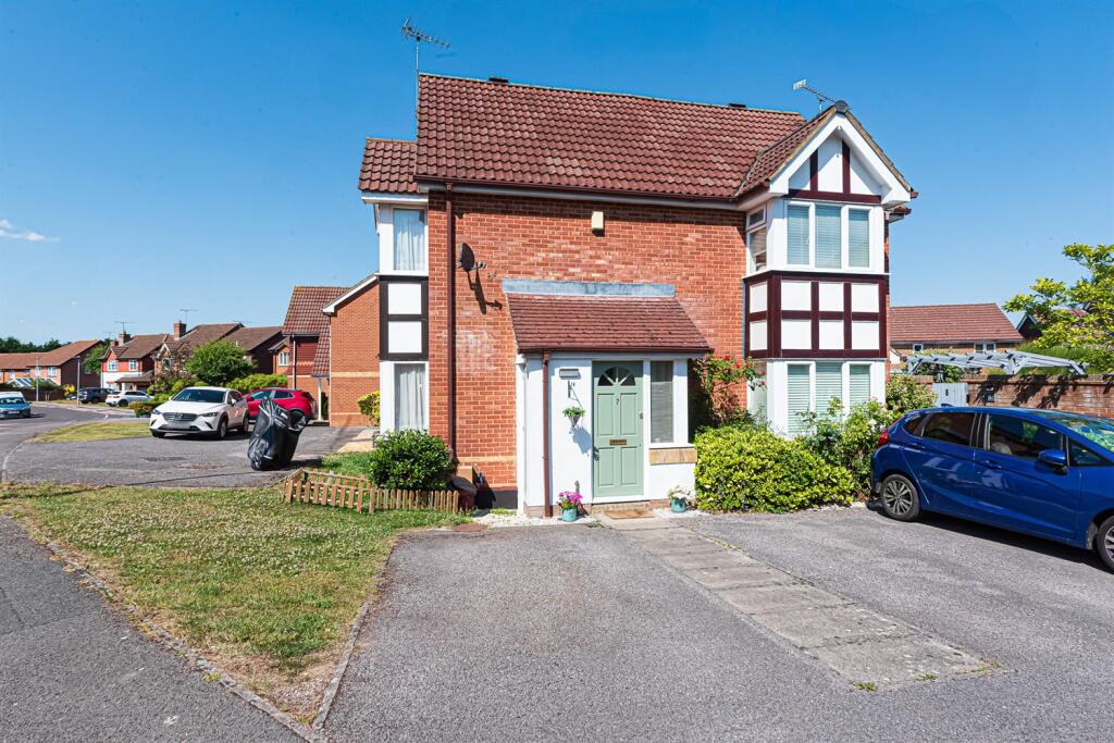 Main image of property: Francis Gardens, Warfield, Bracknell, RG42