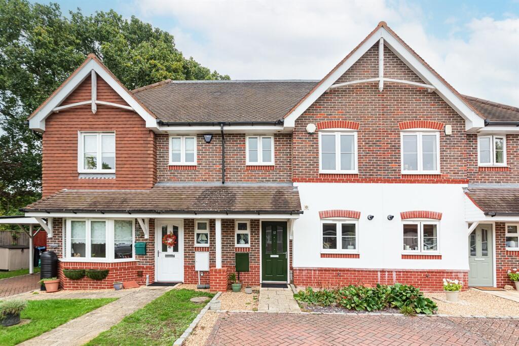 Main image of property: Amberley Gardens, Wokingham, RG41