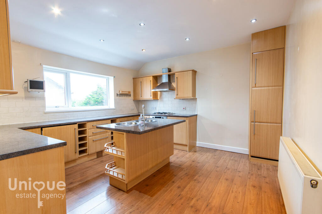 2 bedroom apartment for sale in Balderstone, Marsh Road, Thornton