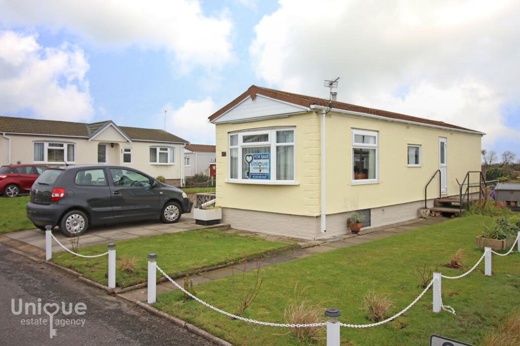 1 bedroom mobile home for sale in Woodside Park, PoultonleFylde, FY6