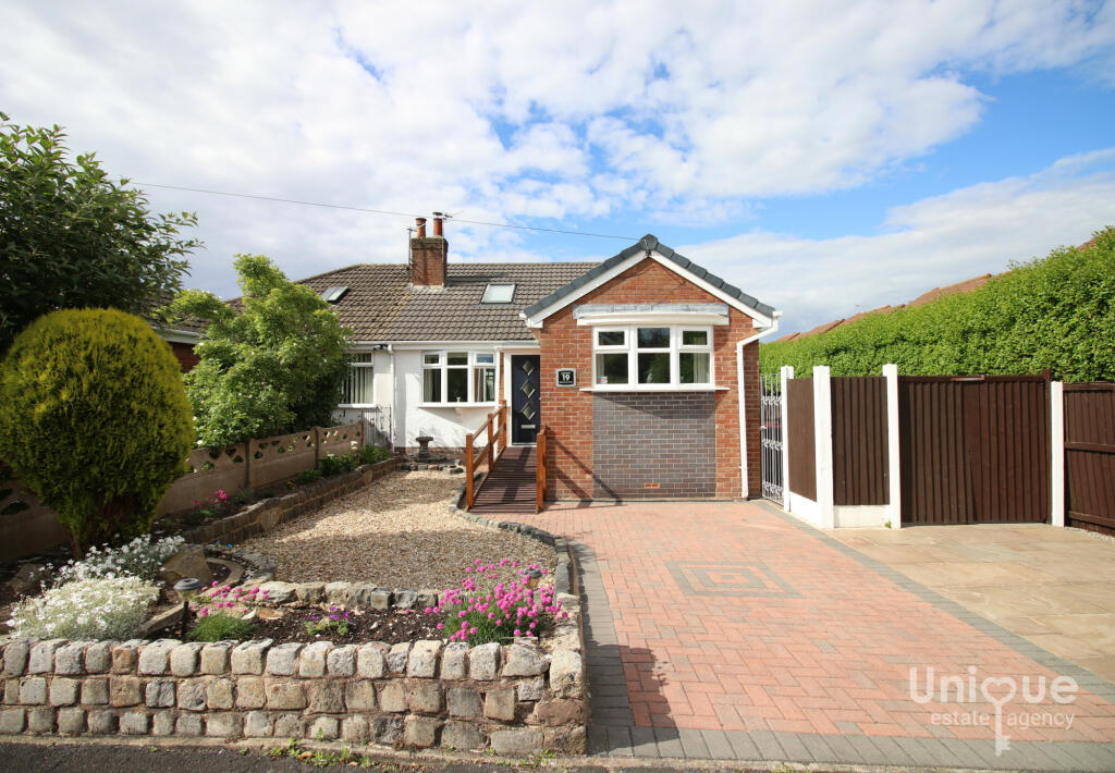 3 bedroom bungalow for sale in Buttermere Drive, Knott End, Poultonle