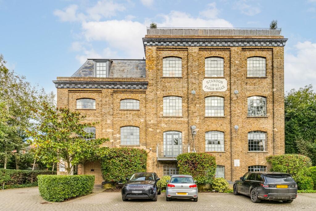 2 bedroom apartment for sale in Kents Lane, Standon, SG11