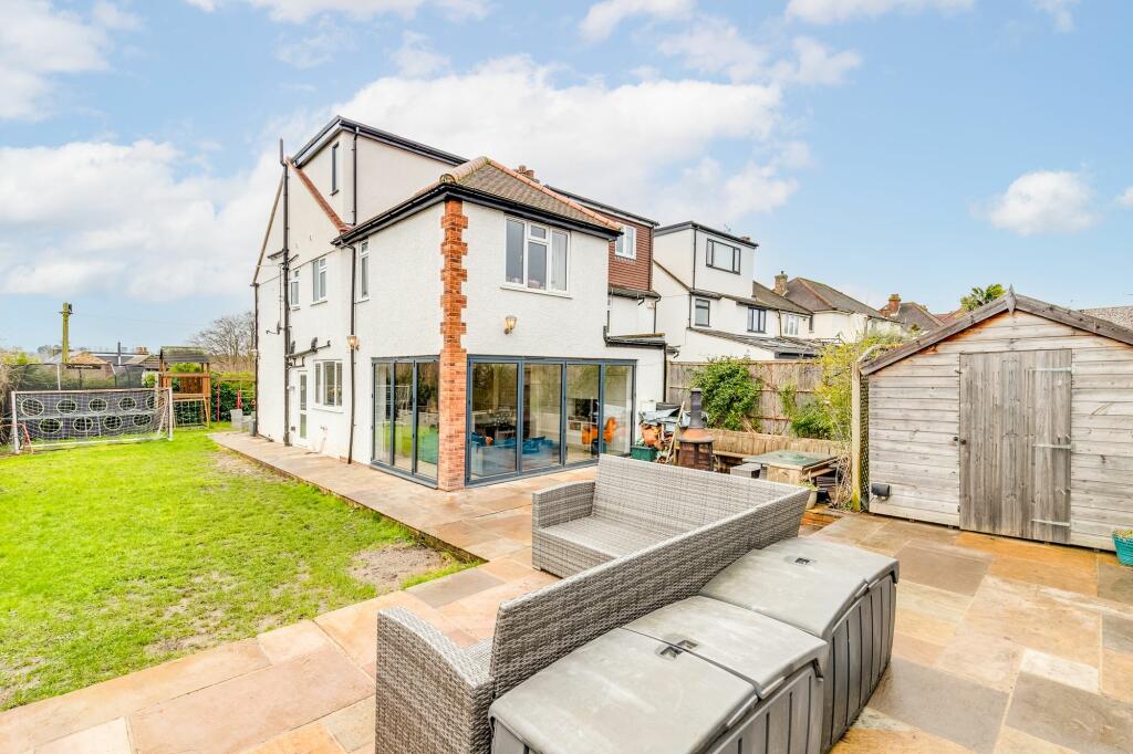 5 bedroom semidetached house for sale in Musley Lane, Ware, SG12