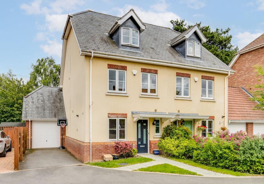 Main image of property: Hammarsfield Close, Standon, SG11