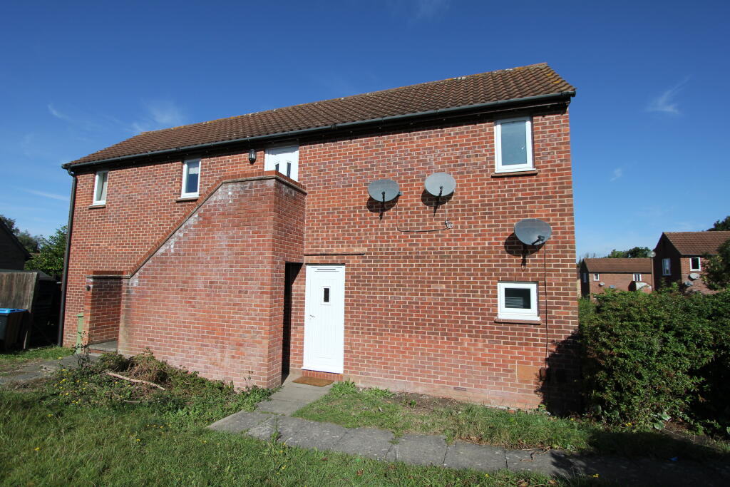 Main image of property: Lowndes Grove, Shenley Church End